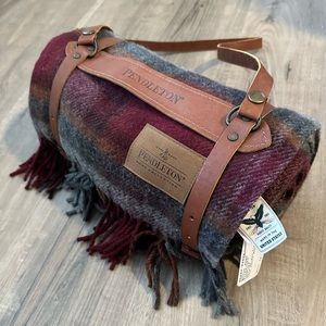 NEW Pendleton Motor Robe Throw Blanket with Leather Carrier